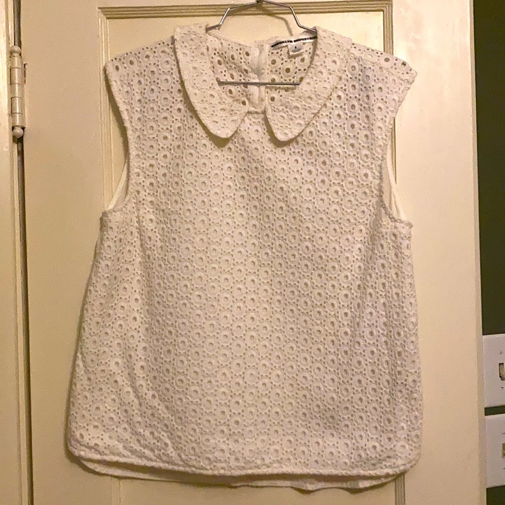 Brooklyn Industries white eyelet collared sleeveless blouse